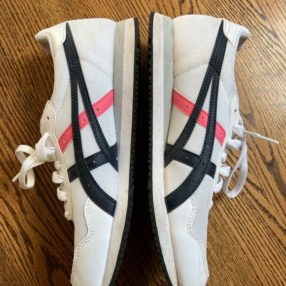 ASICS, size 9.5 - Picture 3 of 6